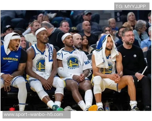 科尔阐述二阵容控球策略强调多控球手的重要性与霍福德的独特优势 科尔阐述二阵容控球策略强调多控球手的重要性与霍福德的独特优势